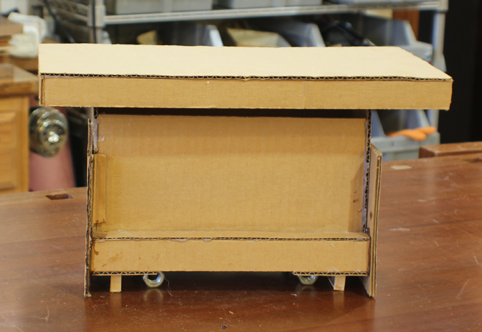 Cardboard workbench design model